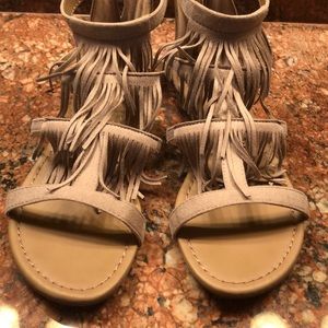 Brash size 10 Fringe sandals Like NEW